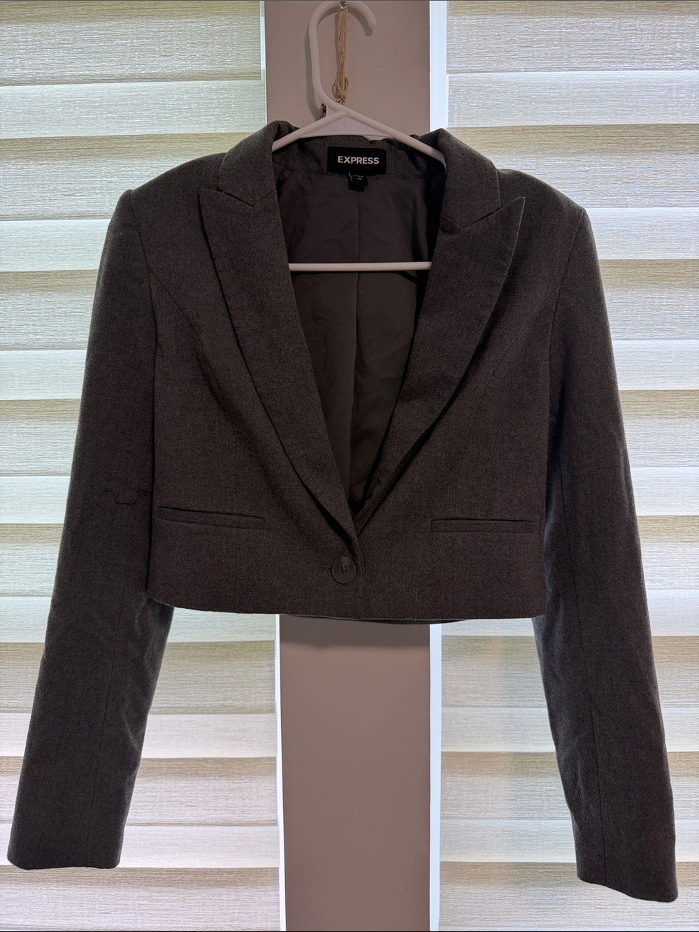Express Cropped Charcoal Gray Single-Button Blazer